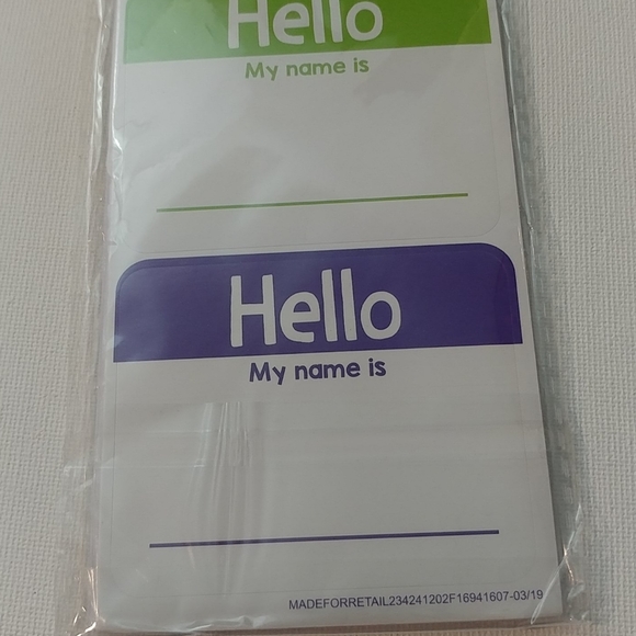 4/$15 🌻 NWT Package of 48 Sticker Name Tags - Picture 3 of 3